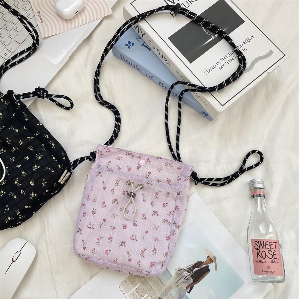 Floral crossbody canvas bag fashionable shoulder women's bag simple and fresh literary underarm bag mobile phone bag storage