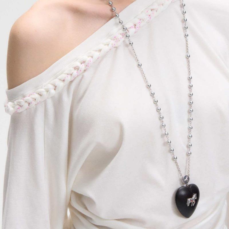 Elegant Black Wooden Heart Pearl Necklace - Lightweight Luxury Clavicle Chain Accessory