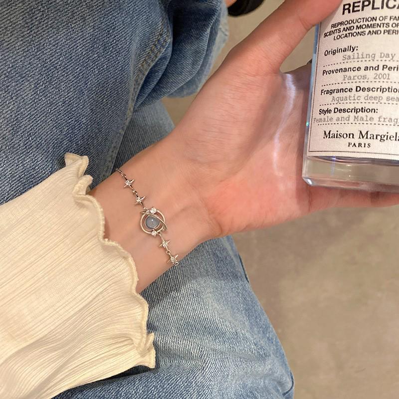 Exquisite Saturn Pearl & Zircon Bracelet for Women - Luxury Niche Jewelry