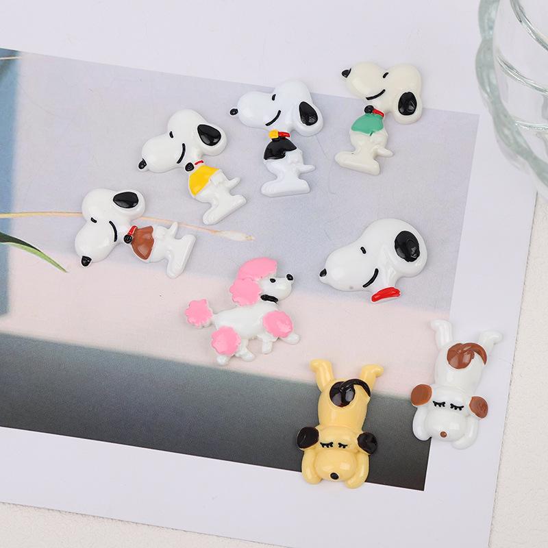 Snoopy Resin Accessories: DIY Phone Case, Hair Clip, Crocs, Water Cup Decorations, Cartoon Ornaments.