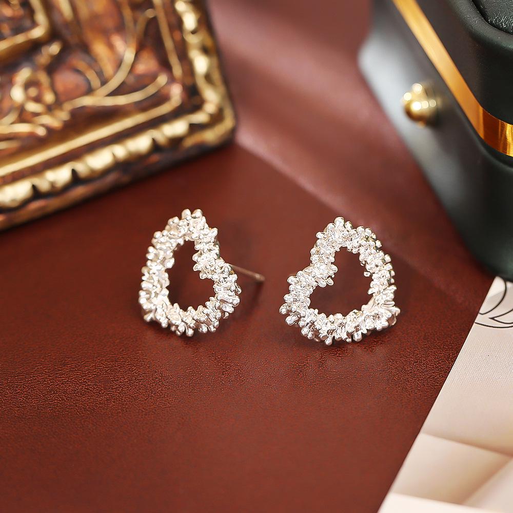 Romantic 925 Silver Heart Stud Earrings, Gold Plated, High-End Fashion, Simple INS Style Jewelry for Women