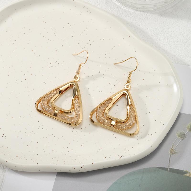 European and American gold retro design earrings ins wind geometric exaggerated earrings earrings earrings female spot