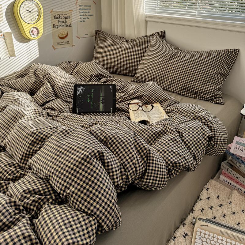 Pure Cotton Bedding Set Four-piece Set Skin-friendly Breathable and Comfortable Bed Sheet Quilt Cover Pillowcase