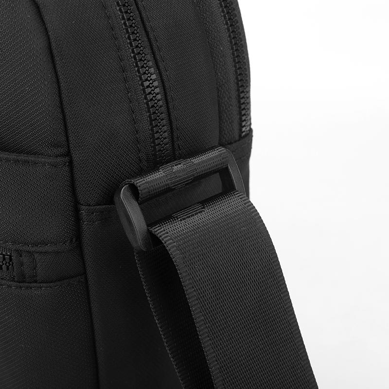 Men's Shoulder Bag Lightweight Multi-Compartment Crossbody Bag