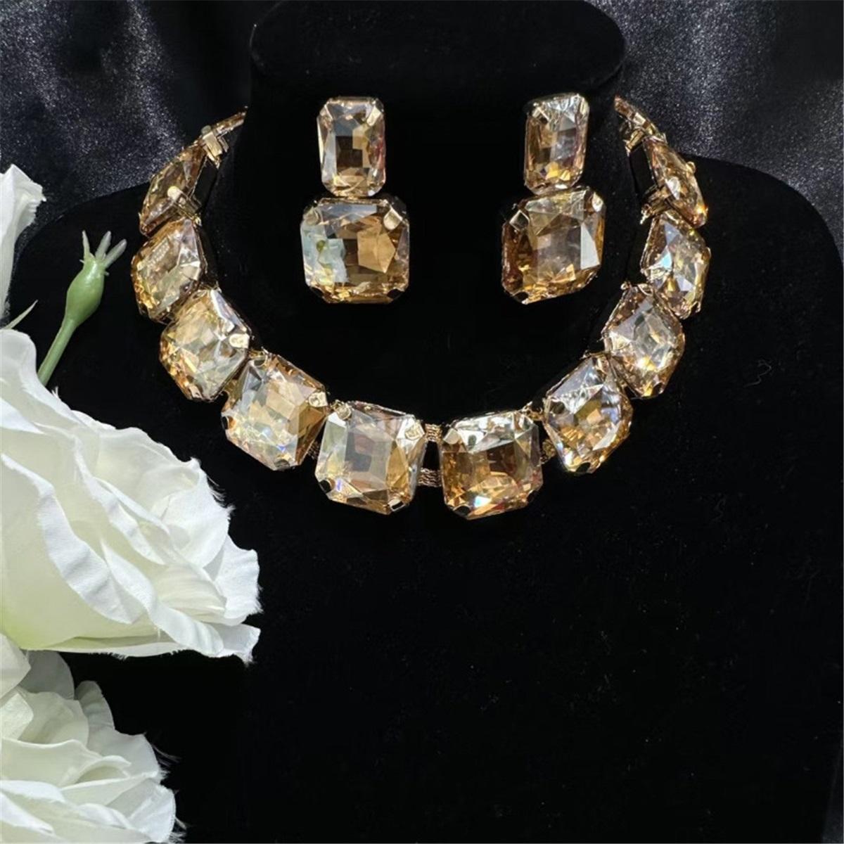 

Tooxika Преувеличенная личность Красочный квадратный флэш-бриллиант Ожерелье Серьги Ювелирные изделия Мода Подиум Вечернее платье Аксессуары жёлтый