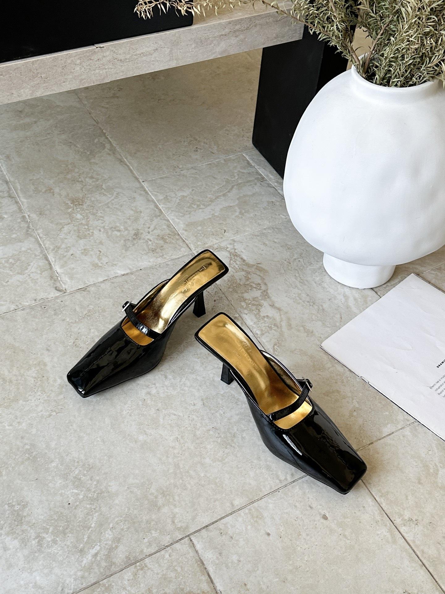 

Versatile Temperament Square Head Thick Heel Baotou Slippers 39 чорний