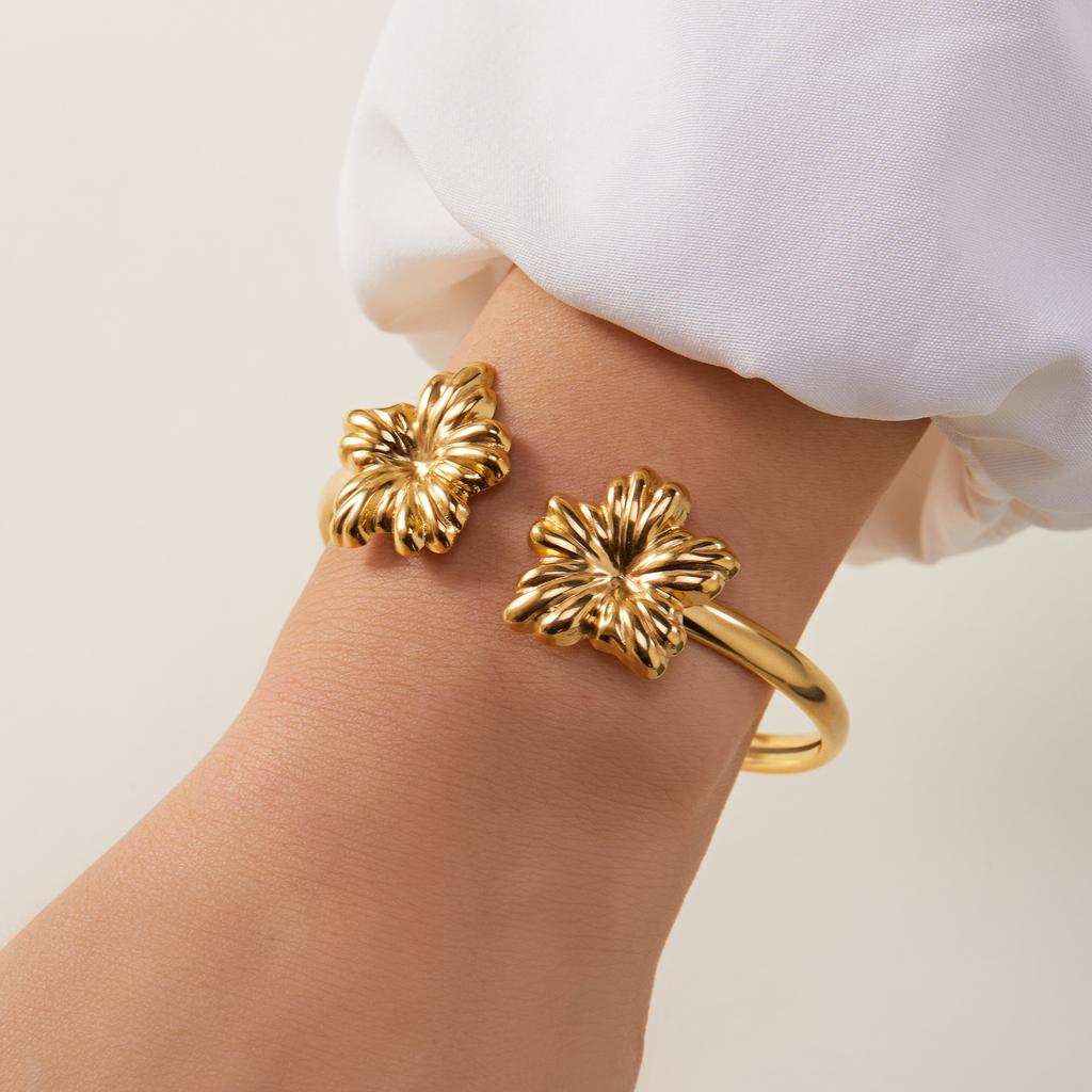 Stainless Steel Gold Color Flower Adjustable Opening Bracelets For Women Fashion Geometric Wide Cuff Bangles Girls Party Jewelry