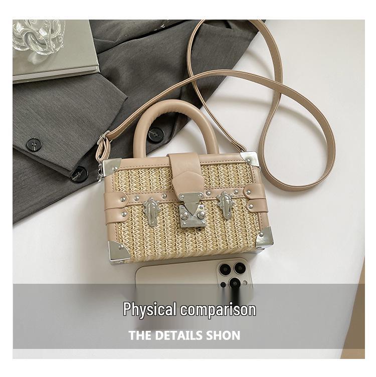 2025 Fashion Rivet Woven Straw Handbag - Versatile Trendy Shoulder & Crossbody Beach Bag