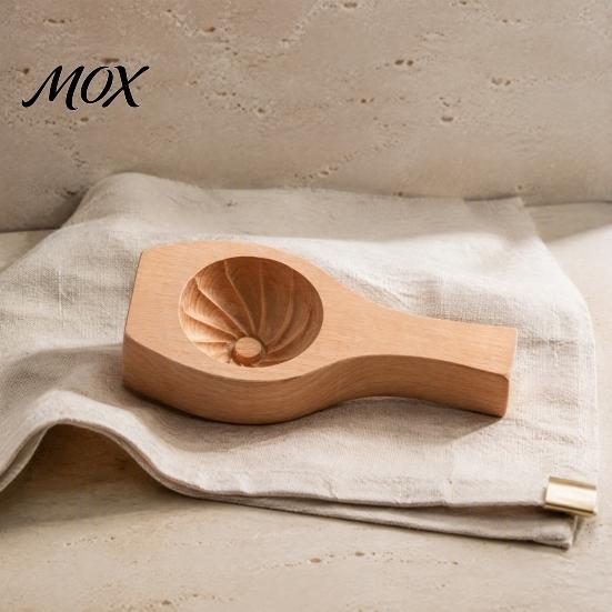 Kitchen Gadgets for Dumplings Wooden Bun Mold with Handle, Manual Press Baozi Maker Mold, Easy Pierogi DIY Ravioli Pastry Presser Flower Edges Stuffed