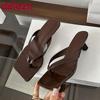 Fashion Luxury Fashion Square Toe Ladies Heeled Slippers Female Slides Sandals Shallow Women Low Heel Slippers Shoes Flip Flops