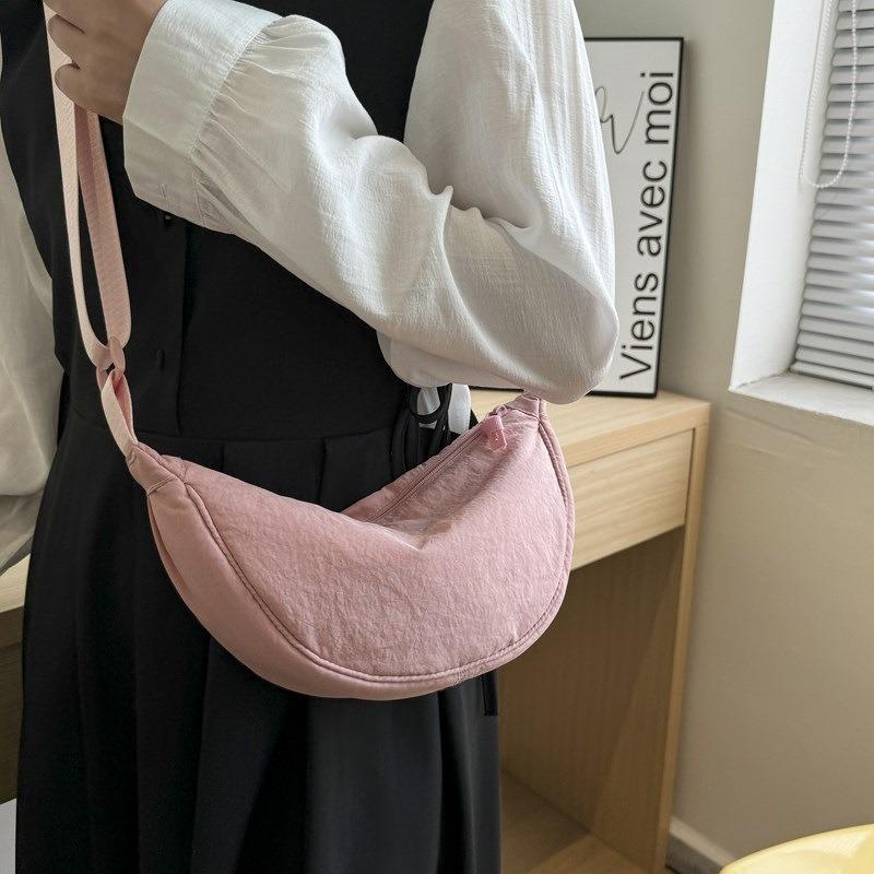 Niche Casual Men's and Women's Nylon Dumpling Bag Student Shoulder Bag Versatile Fashion New Trendy Leisure Bag