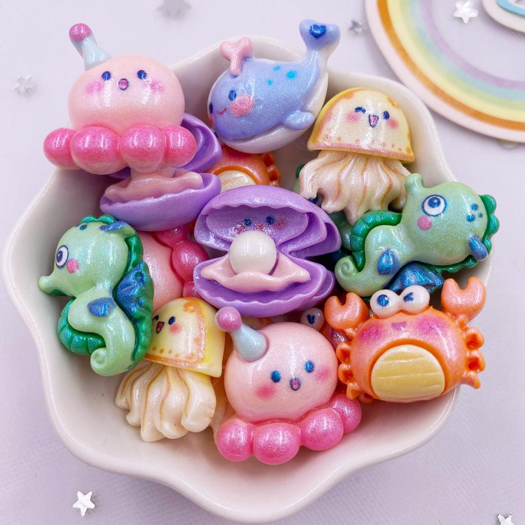 12pcs Colorful Resin Jellyfish Crabs Shells Seahorses Octopuses Whales Ocean Animal Flatback Scrapbook DIY Figurine Decor Crafts