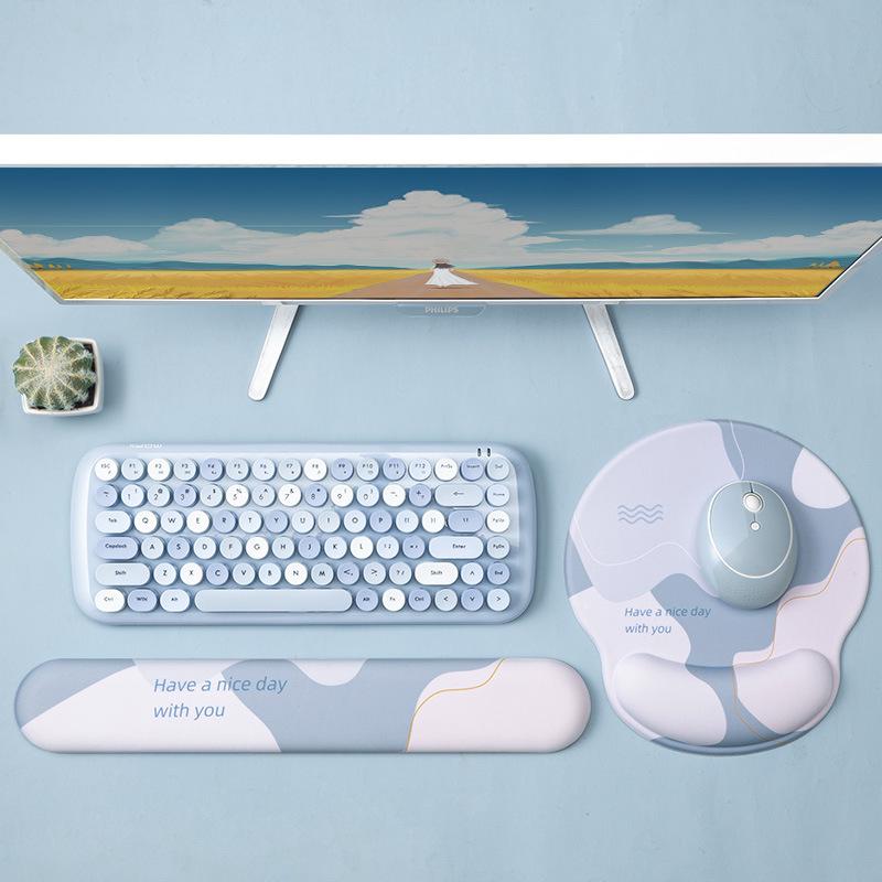 Extra Large Minimalist Memory Foam Mouse Pad with Pillow for Men and Women - Stain Resistant, Office & Gaming Hand Rest.