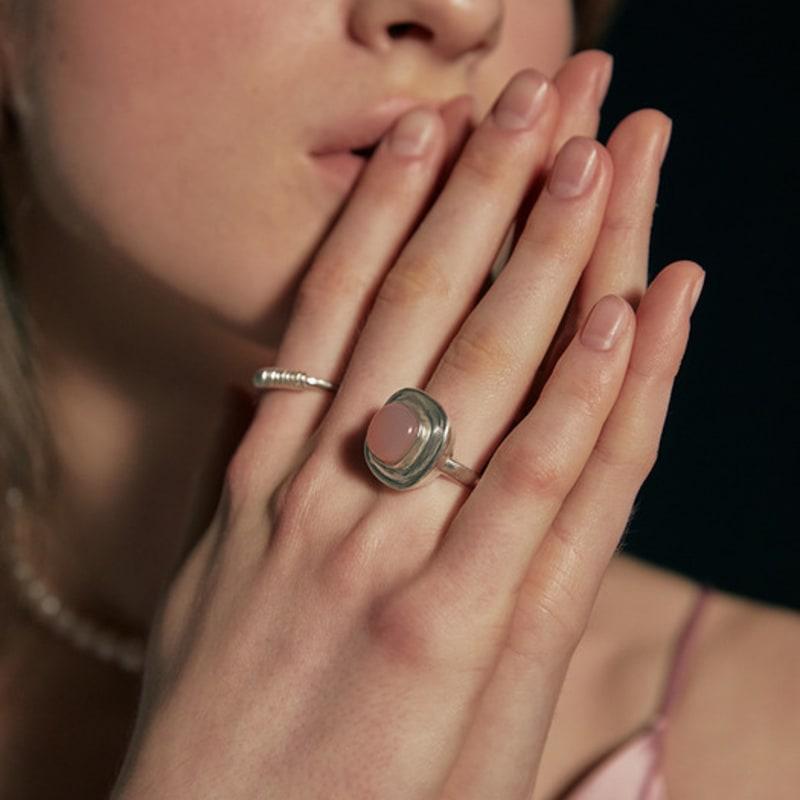 AEPICE cushion stone ring