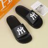 Tongs de plage Homme Marques Originales Pantoufle Slide Homme Luxe 2024 Pantoufles Homme Douces Marcher à la Maison Chaussures d'Été Vente