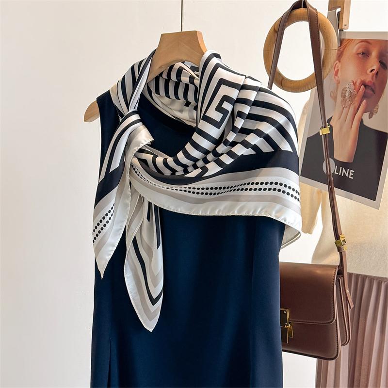 90cm Foulard Imprime En Soie De Mûrier Pour Femmes Retro, Mode Serge, Chale Decoratif, Protection solaire