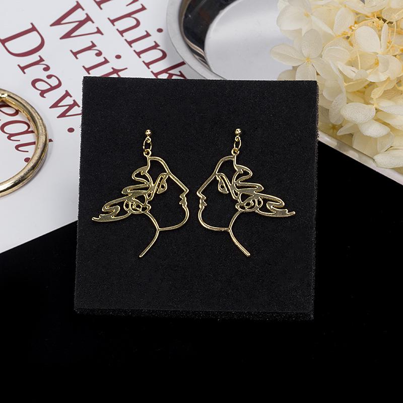 Exaggerated European & American Face Stud Earrings: Fashionable, Versatile, Cold Style Design