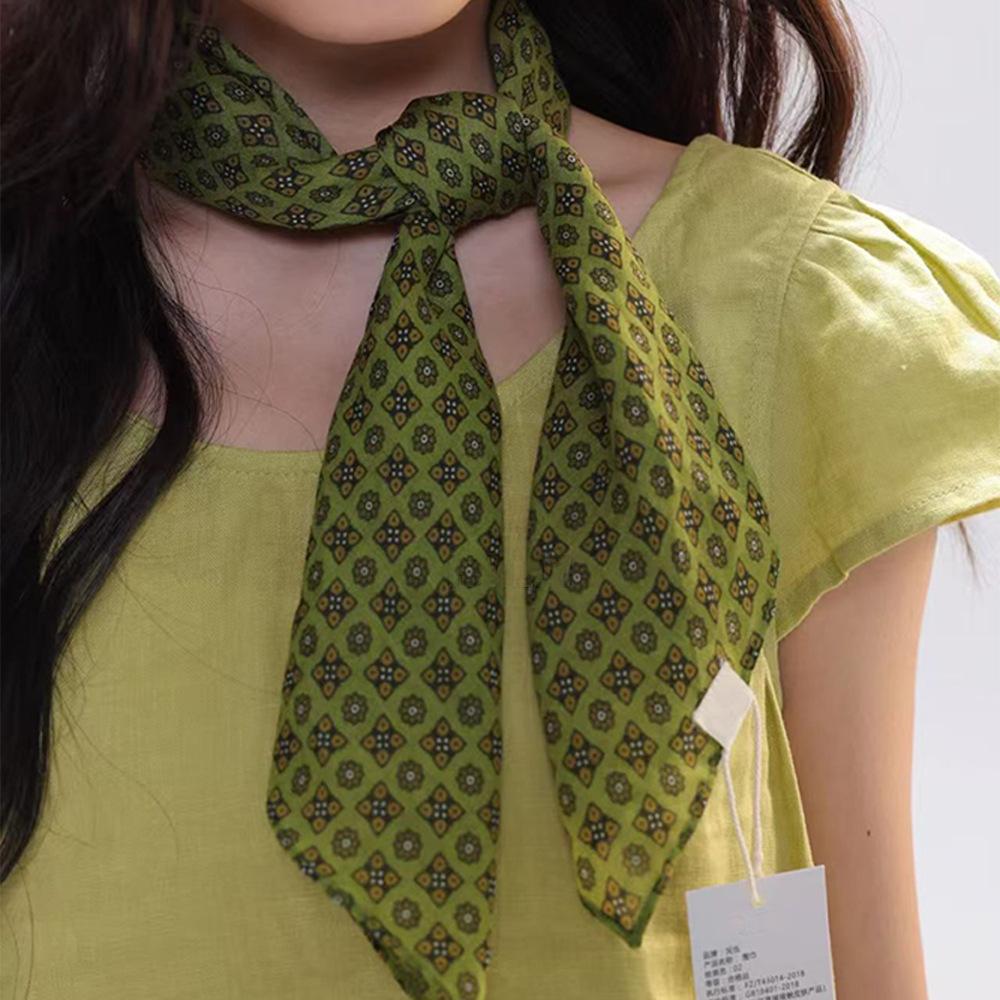 Spring and summer new linen small square scarf Korean old money versatile ins wind silk scarf decorative concealer scarf waist scarf 68*68cm