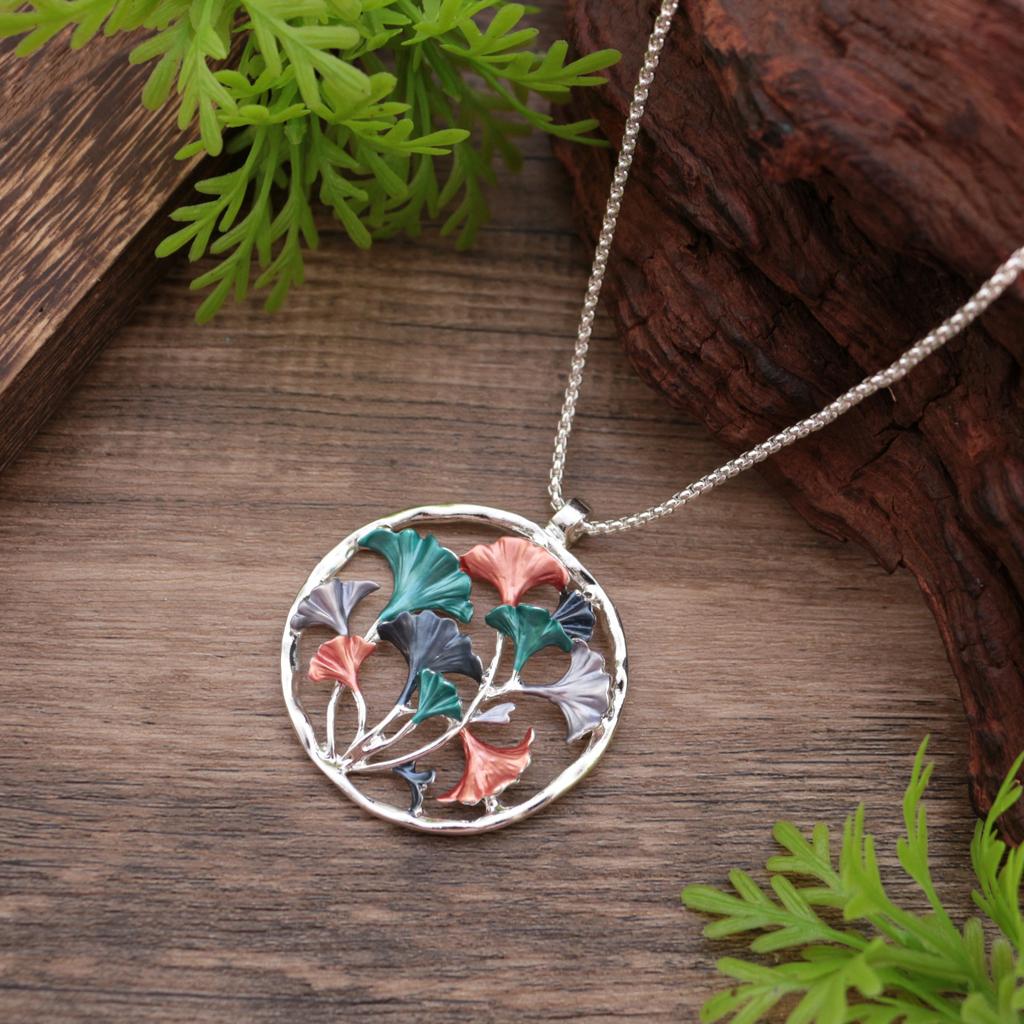 New Enamel Color Round Hollow Ginkgo Biloba Long Pendant Ladies Versatile Premium Ginkgo Biloba Long Necklace
