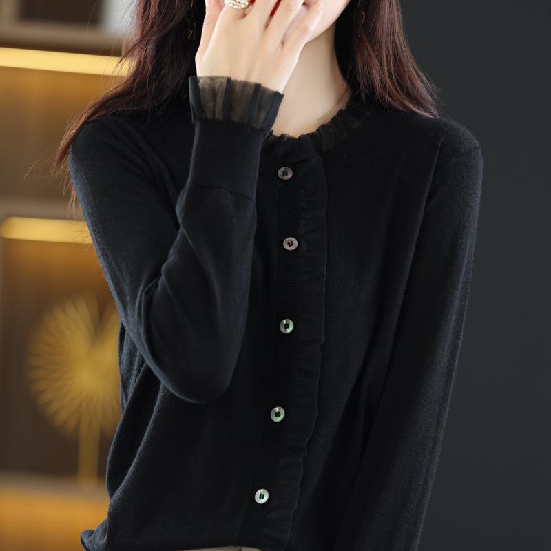 New Sweater Knitted Cardigan Jacket Bottoming Shirt Women's Fashion Short Top Fashionable Outer Thin