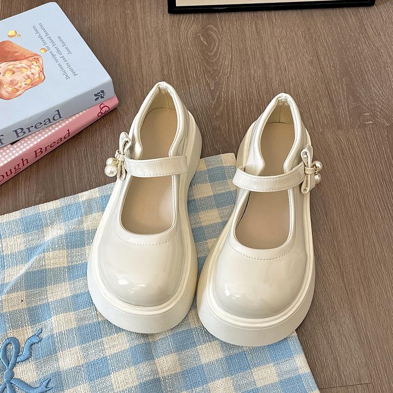 White British style platform JK small leather shoes women's 2025 new summer with skirt, shallow mouth height increase Mary Jane shoes