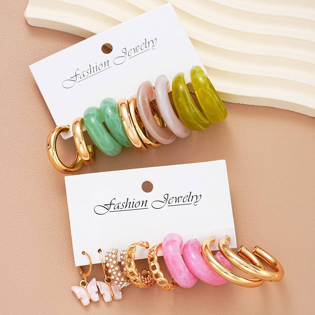 European and American Colorful Earring Sets for Women Vintage Geometric C-Shaped Resin Hoop Earrings Fashion Jewelry Gifts 2026
