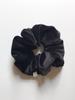 Oar Vintage Velvet Volume Scrunchie [Black]