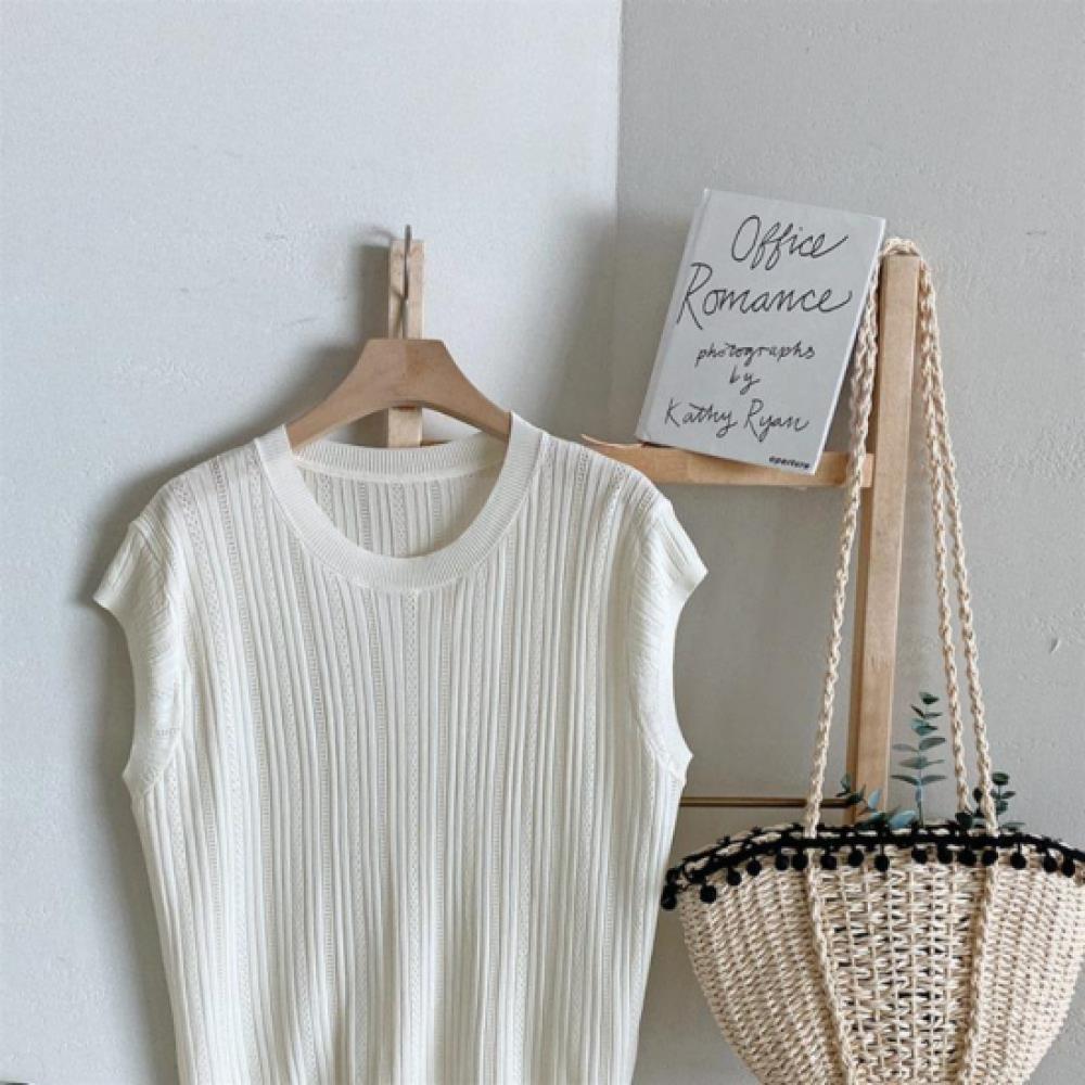 New ArrivalS Open Run Women S viScoSe Round Neck SleeveleSS Ribbed Knit