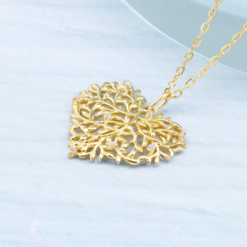 9K Solid Gold Hollow Leaf Heart Pendant for Women, Light Luxury Zircon Paired with Sweater Chain Hollow Leaf Heart Pendant золотой