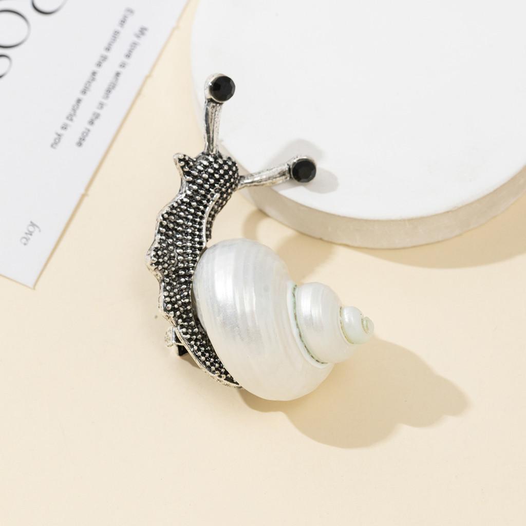 Vintage Silver Gold Alloy Snail Shell Brooch With Natural Shell Embellishments For Couples Gift