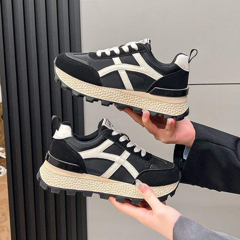 

Флисовые теплые кроссовки женские 2025 зима новые универсальные для бега легкие повседневные туфли Форреста Гампа на платформе папины кроссовки 41