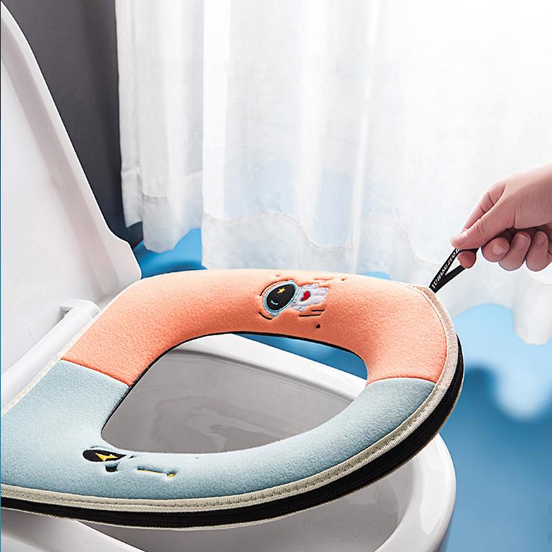 Warm Comfortable Cartoon Toilet Seat Cover Winter Toilet Cover Washable Household Closestool Mat Seat Case Bathroom Accessories