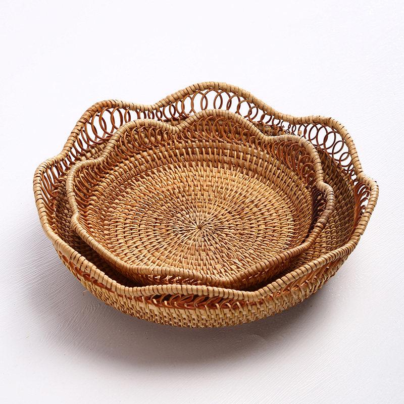 Handwoven Rattan Fruit Bowl Tray - Natural Woven Snack & Bread Serving Basket, Boho Style Tabletop Centerpiece for Kitchen