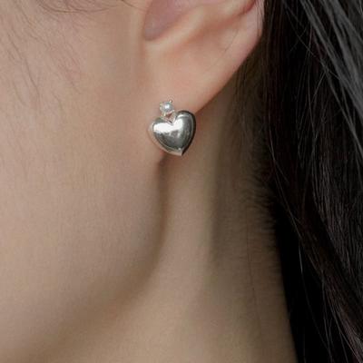 POSTLUDE [SILVER] HEART MINI PEARL EARRINGS