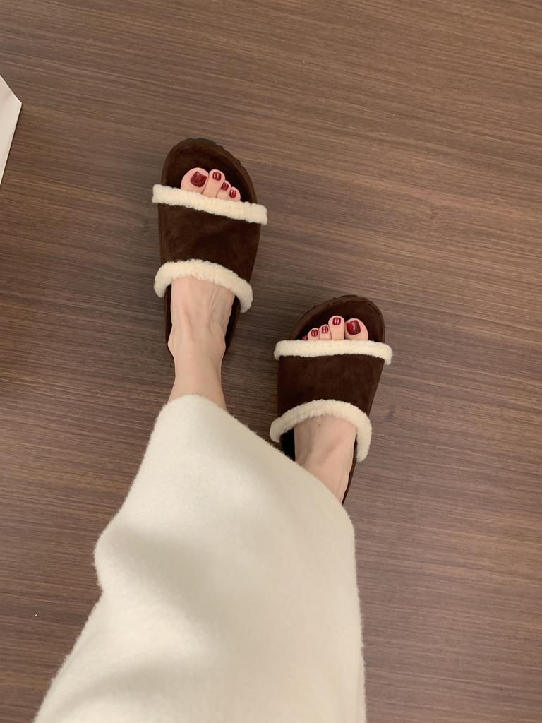 Retro late evening wind thick-soled heightening fluffy shoes for women to wear outside autumn and winter 2025 new brown warm and velvet Birkenstocks