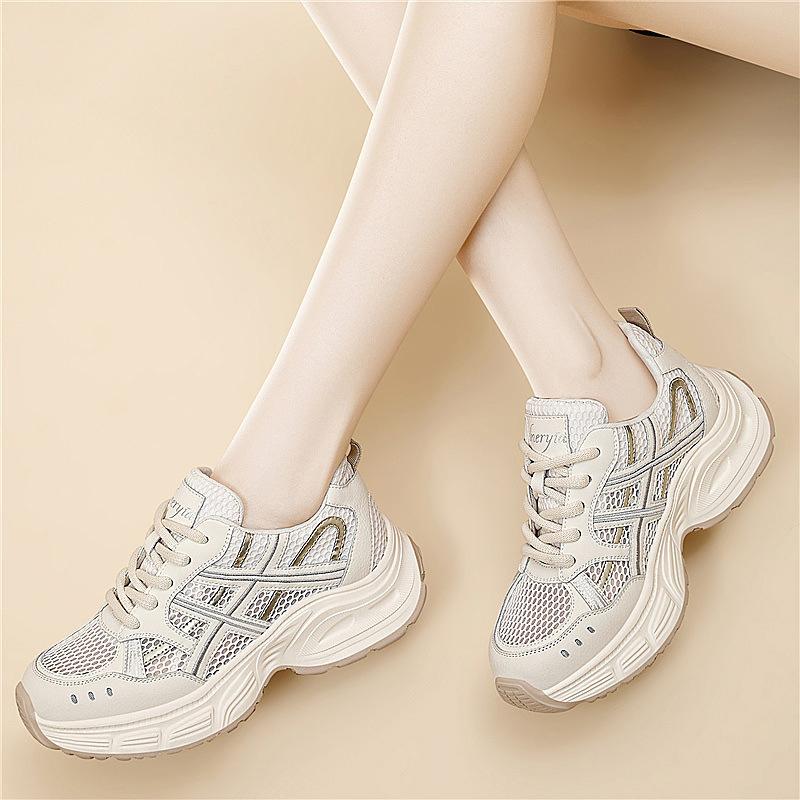 Douyin beliebt Retro lässige Sportschuhe erhöht und vielseitig tägliche einzelne Schuhe grau Damen Mesh Plateau Dad Shoes