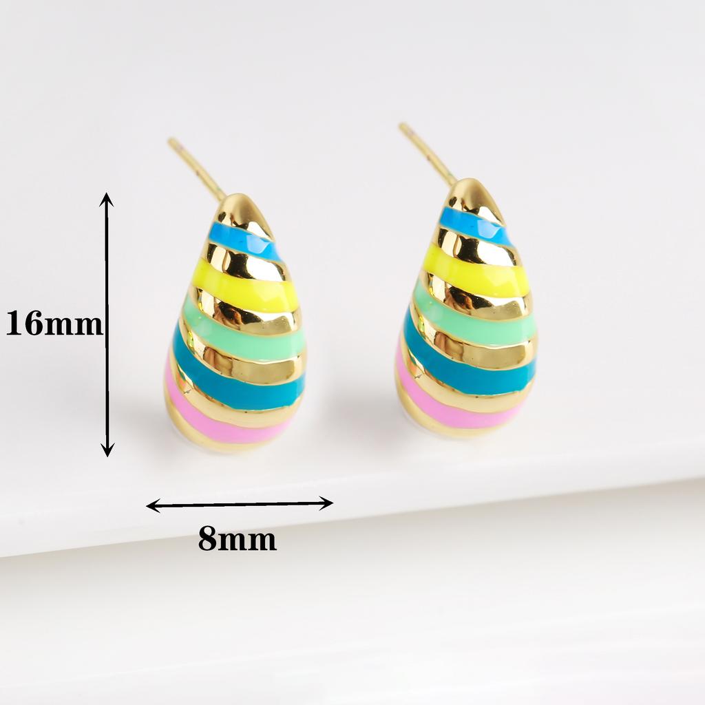 Classic Zirconia Comma Ladies Stud Earrings Fashion Water Drop Earrings Temperament For Woman Party Wedding Zircon Wholesale