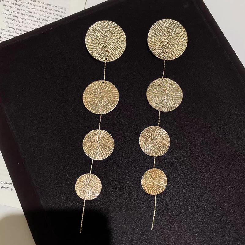 2026 New Metal Brushed Round Long Earrings Minimalist Gold Color Disc Pendant Earrings Women s Daily Design Holiday Accessories