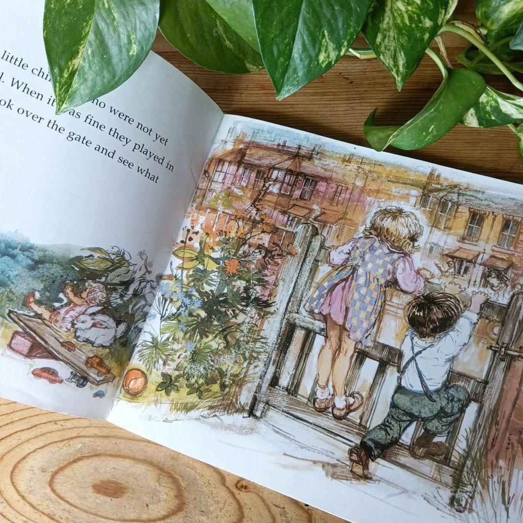 [USED] Old Western Books, First School, Children's Books, Picture Books, Rich Illustrations, Watercolors, Art Books, British