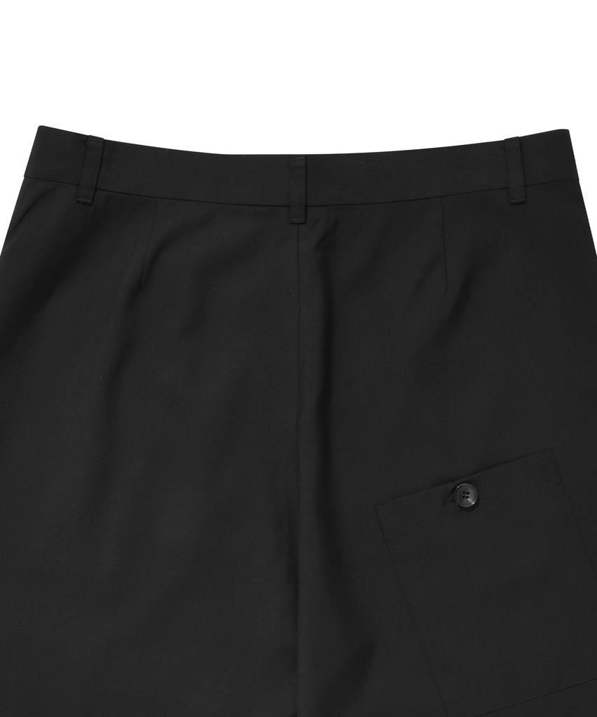 AJOBYAJO Slit Shorts [Black]