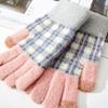 Luvas de Lã Tricotadas Quentes de Inverno Novas de Dedo Inteiro Touch Screen Ins Xadrez Mais Veludo Dedos Divididos Para Proteger Contra o Frio Ao Andar