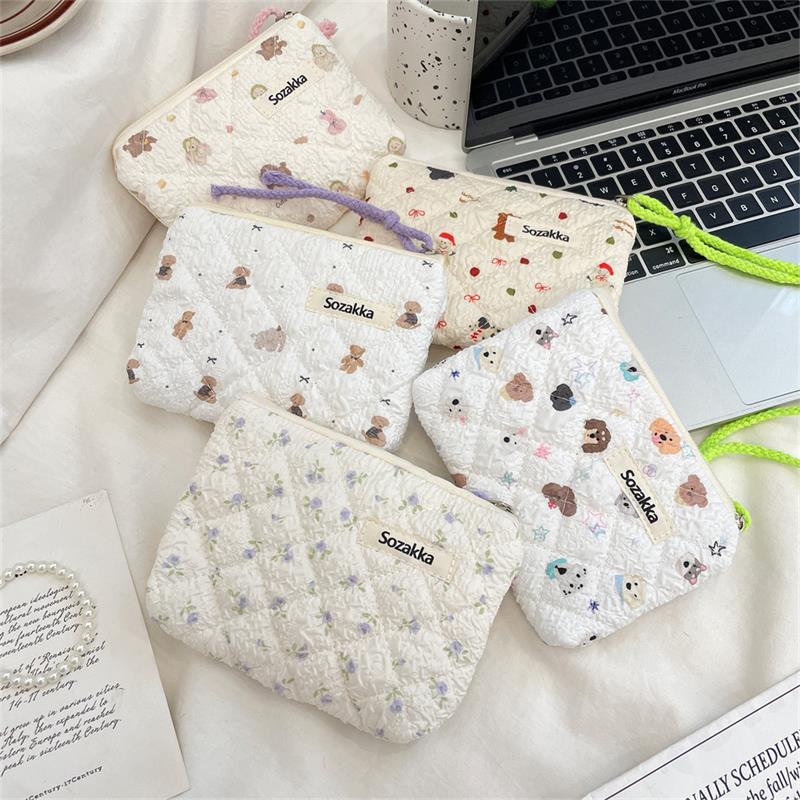 Sweet Cute Animal Floral Quilted Padded Portable Sanitary Napkin Storage Bags Coin Purse Cosmetic Bags Card Packs Key Bags Gifts