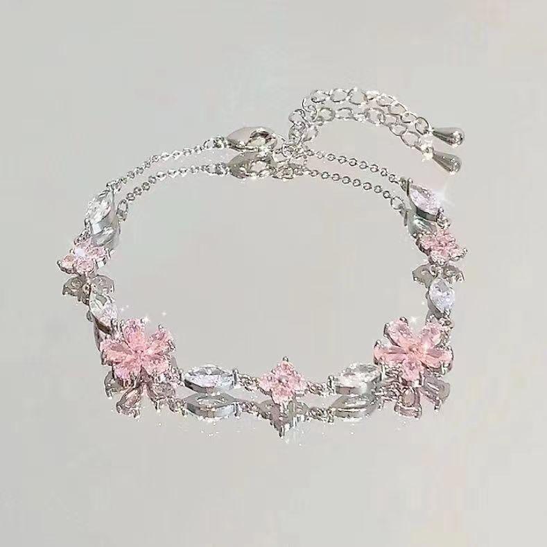 Fashion 4-piece love bracelet set, fashionable light luxury high-end niche jewelry