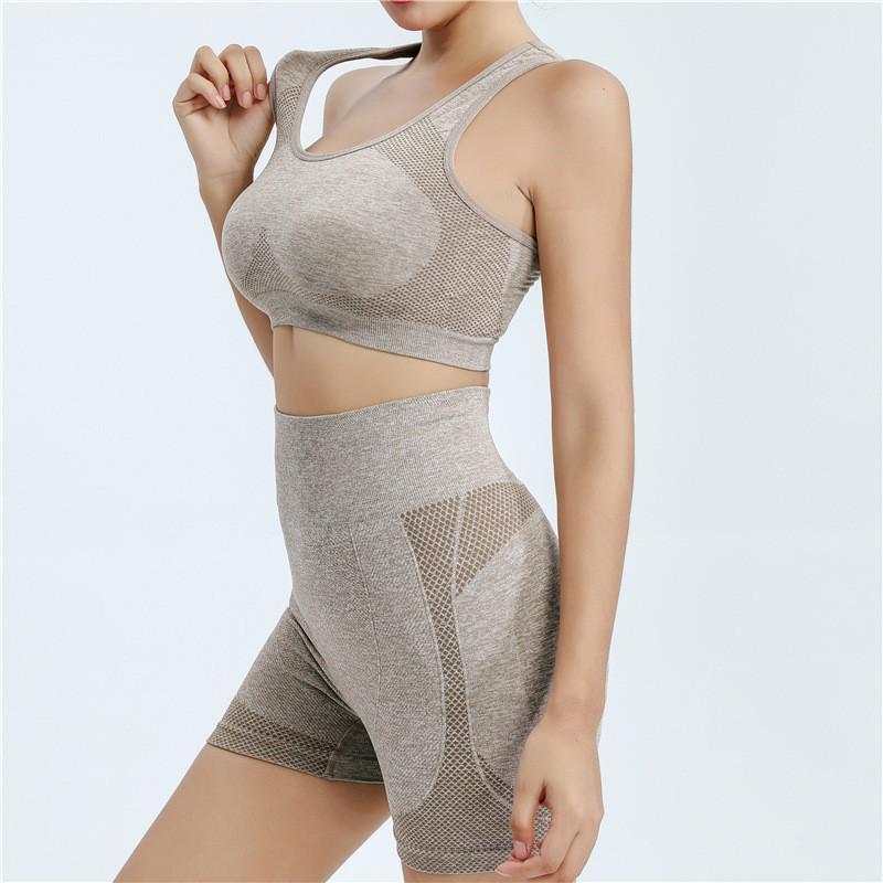Women's Quick-Dry Polka Dot Sports Bra with Chest Pads, Shockproof, Moisture-Wicking Fitness Top