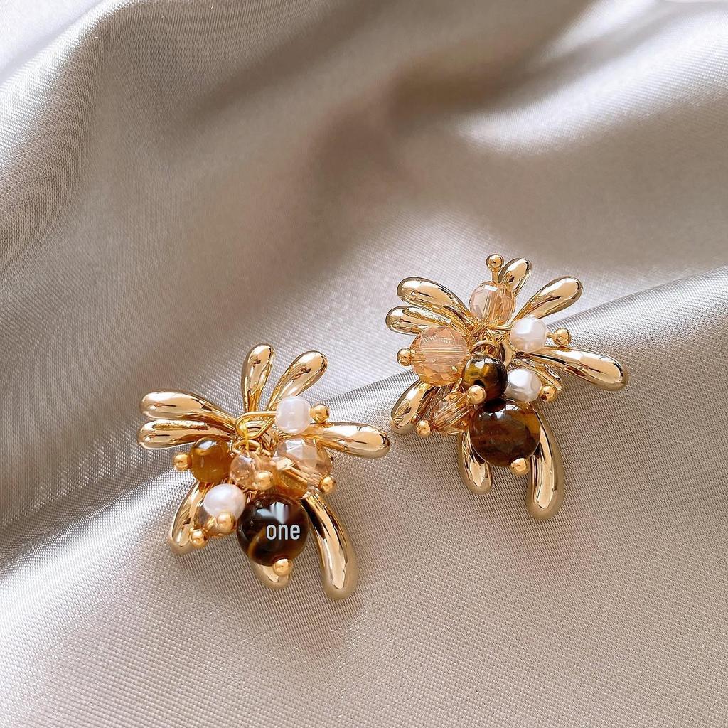 Amber-Colored French-Inspired Minimalist Retro Stud Earrings