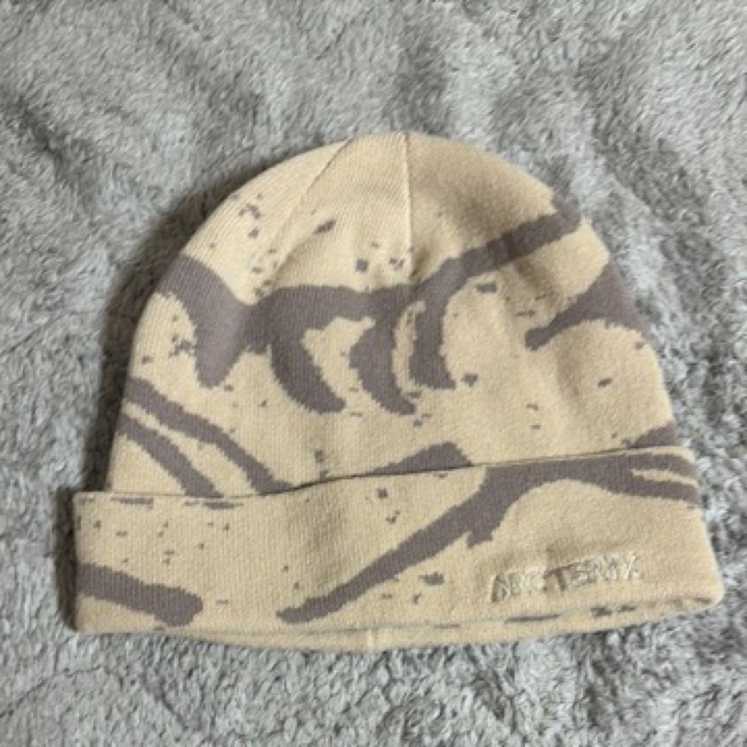 Used ARC TERYX Grotto Arctic Silk/Warm Stone