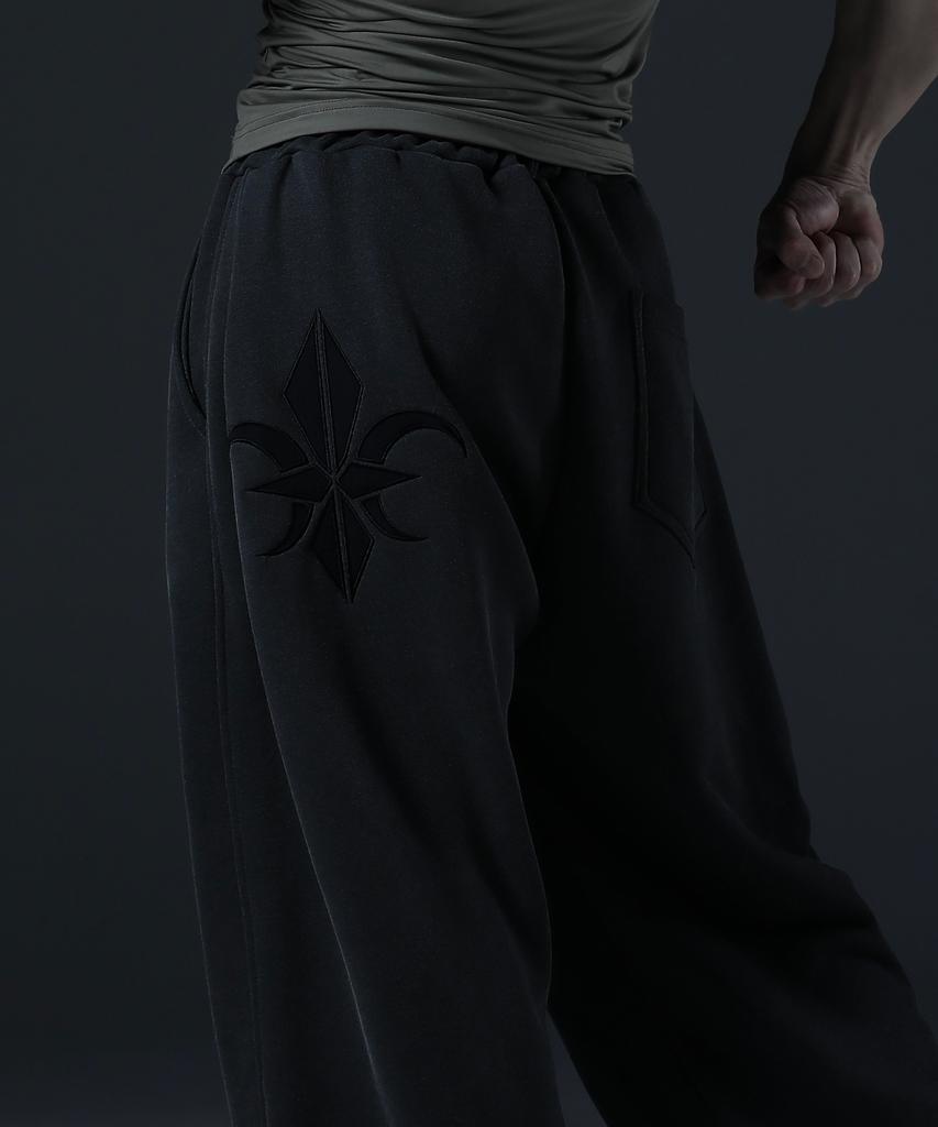CARMID Wide Pigment Big Logo Jogger Pants [Charcoal]