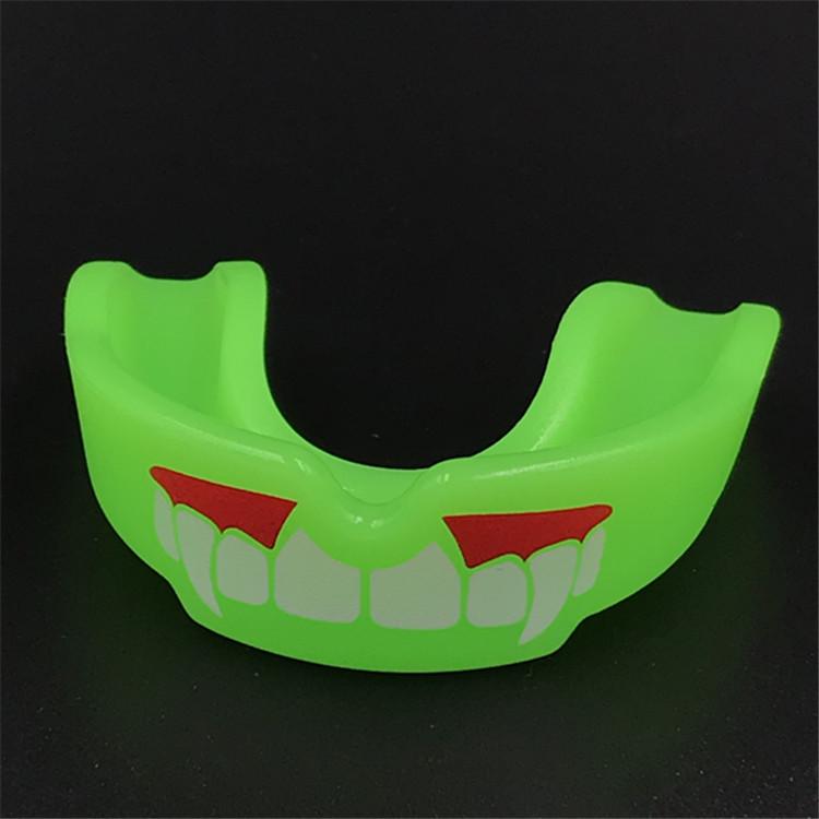 

Боксерская капа Fangs 033 для муай-тай, кикбоксинга, тхэквондо, саньда и баскетбола. зелёный