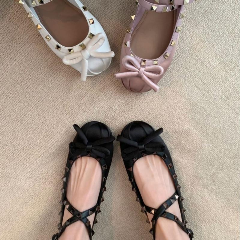 Fashion Ladies Flat Shoes 2025 Summer Fashion Rivets Casual Women Ballet Flats Bow Soft Soled Slip On Flats Ankle Strap Women Shoes