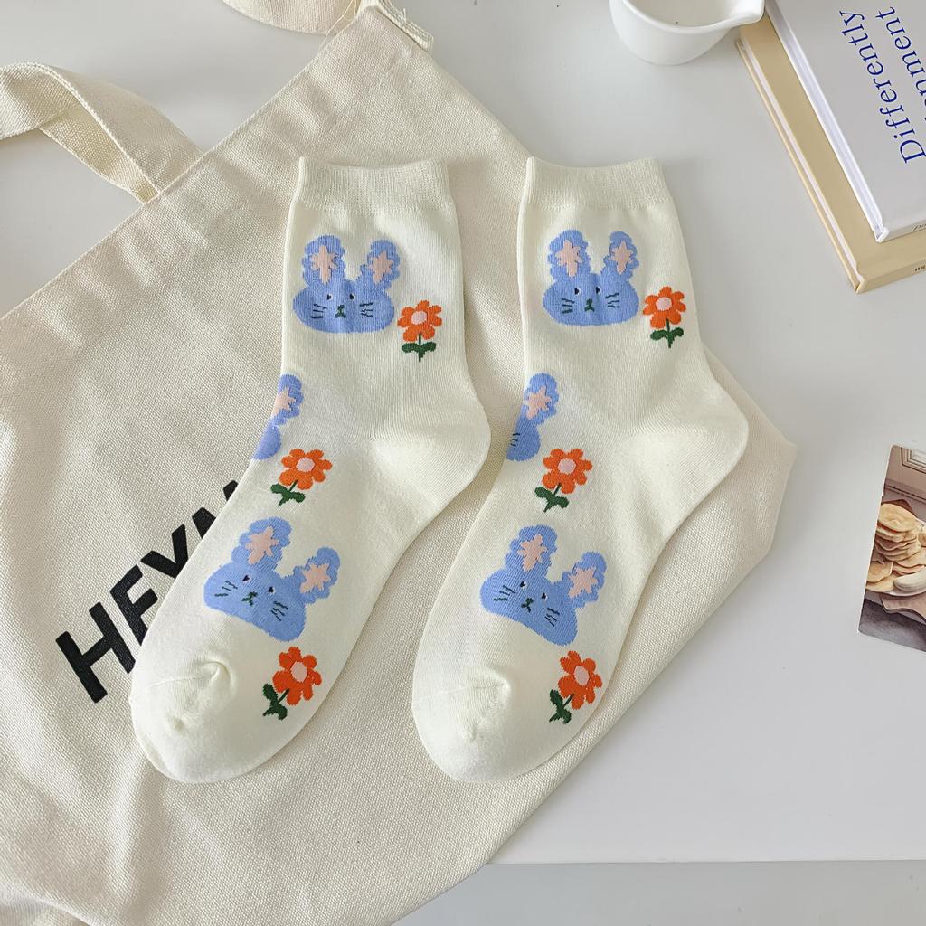 White Graffiti Socks For Women, Personality Fashion Mid-Leg Socks, Thin Cotton Socks, Trendy Cartoon College Style